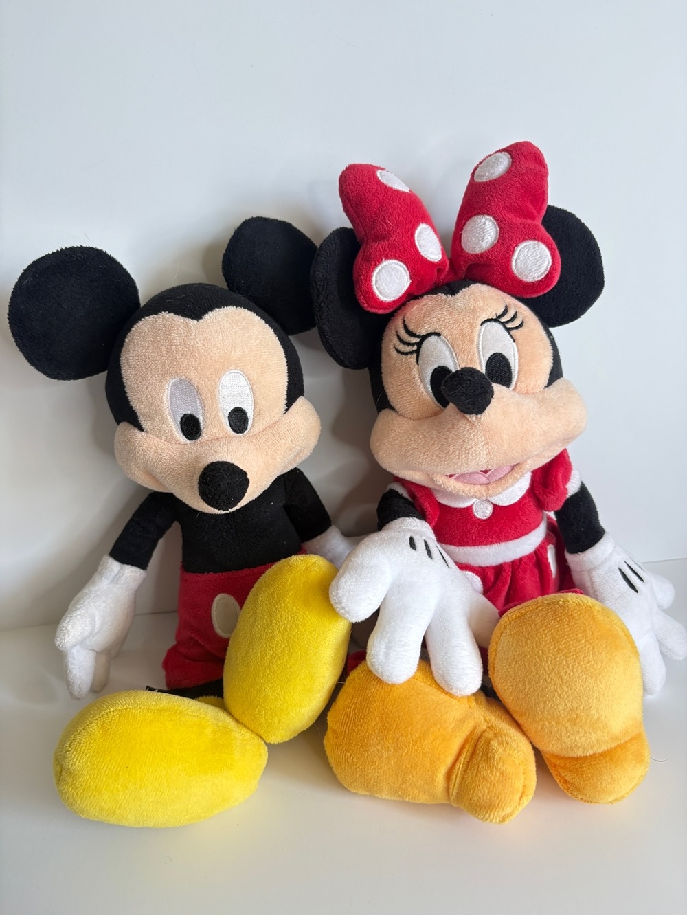 Disney Mickey & Minnie Plush Pair - Black, Red, Yellow, White